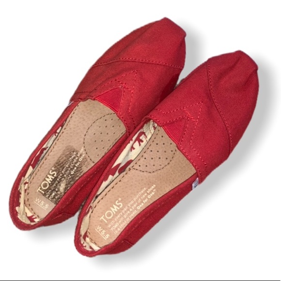Toms Red Canvas Women’s Classics - Picture 2 of 7